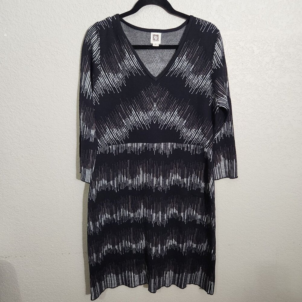 Anne Klein Knit Dress Womes XL Black White Abstract Zigzag Print V-Neckline